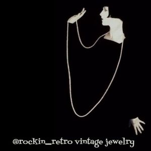 'Tis the Season to Sell Vintage Jewelry Dahlings!